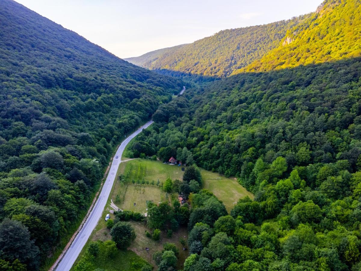 بيهاتش Kuca U Sumi - Forrest House Near Una National Park المظهر الخارجي الصورة