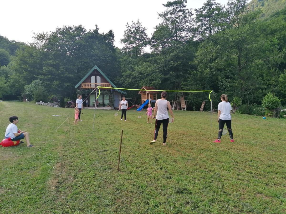 بيهاتش Kuca U Sumi - Forrest House Near Una National Park المظهر الخارجي الصورة